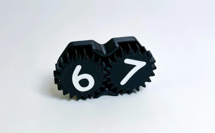 67 Fidget Spinner — Fidget Toys — view 2
